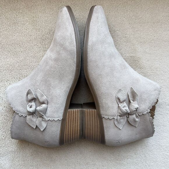 Jack Rogers Kali Taupe Tan Suede Ankle Boot Booties Bow Side Zip Women’s 7.5 - 8 - Picture 4 of 16